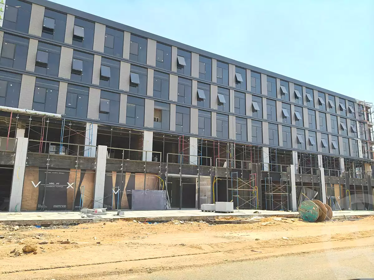 https://aqarmap.com.eg/en/listing/6979764-for-sale-cairo-new-cairo-compounds-vx-n90-mall-mercon