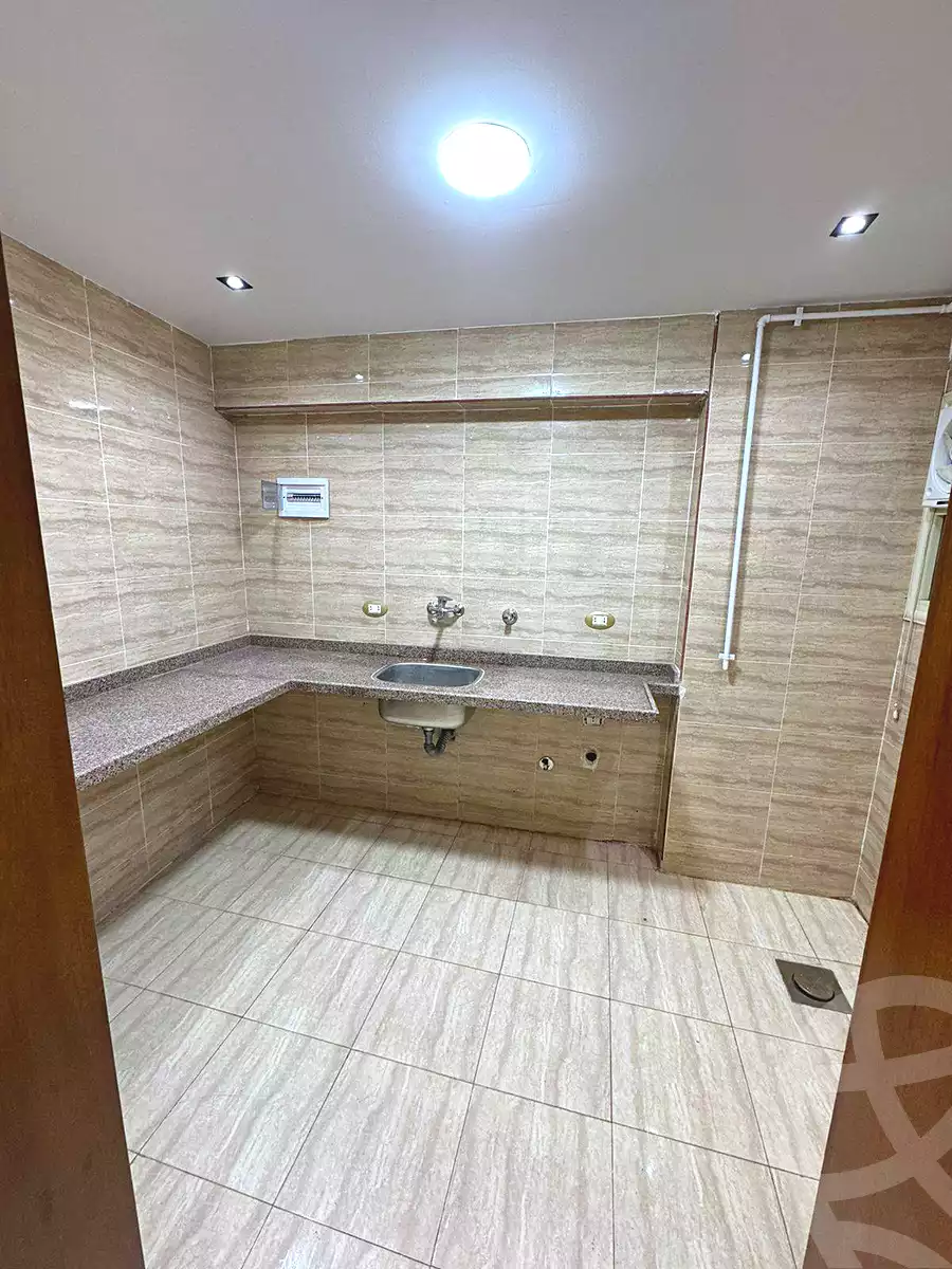 https://aqarmap.com.eg/ar/listing/6979865-for-sale-alexandria-sydy-bshr-sydy-bshr-bhry-shr-mhmwd-l-yswy