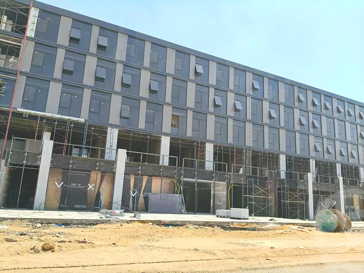 https://aqarmap.com.eg/en/listing/6979848-for-sale-cairo-new-cairo-compounds-vx-n90-mall-mercon