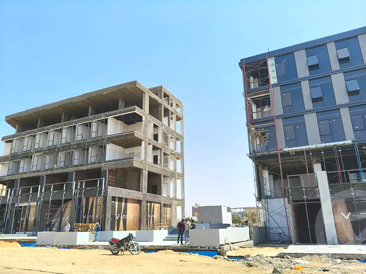 https://aqarmap.com.eg/en/listing/6979885-for-sale-cairo-new-cairo-compounds-vx-n90-mall-mercon