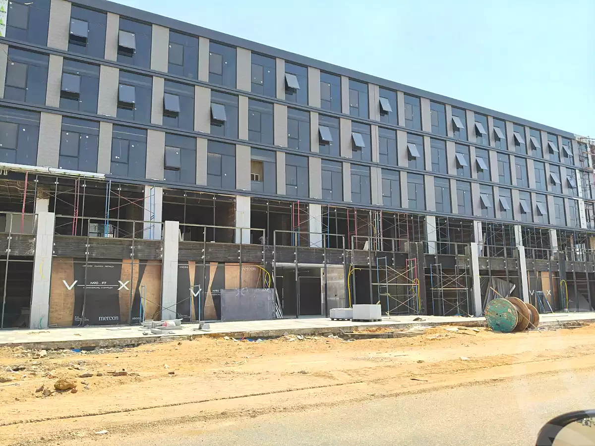 https://aqarmap.com.eg/en/listing/6979885-for-sale-cairo-new-cairo-compounds-vx-n90-mall-mercon
