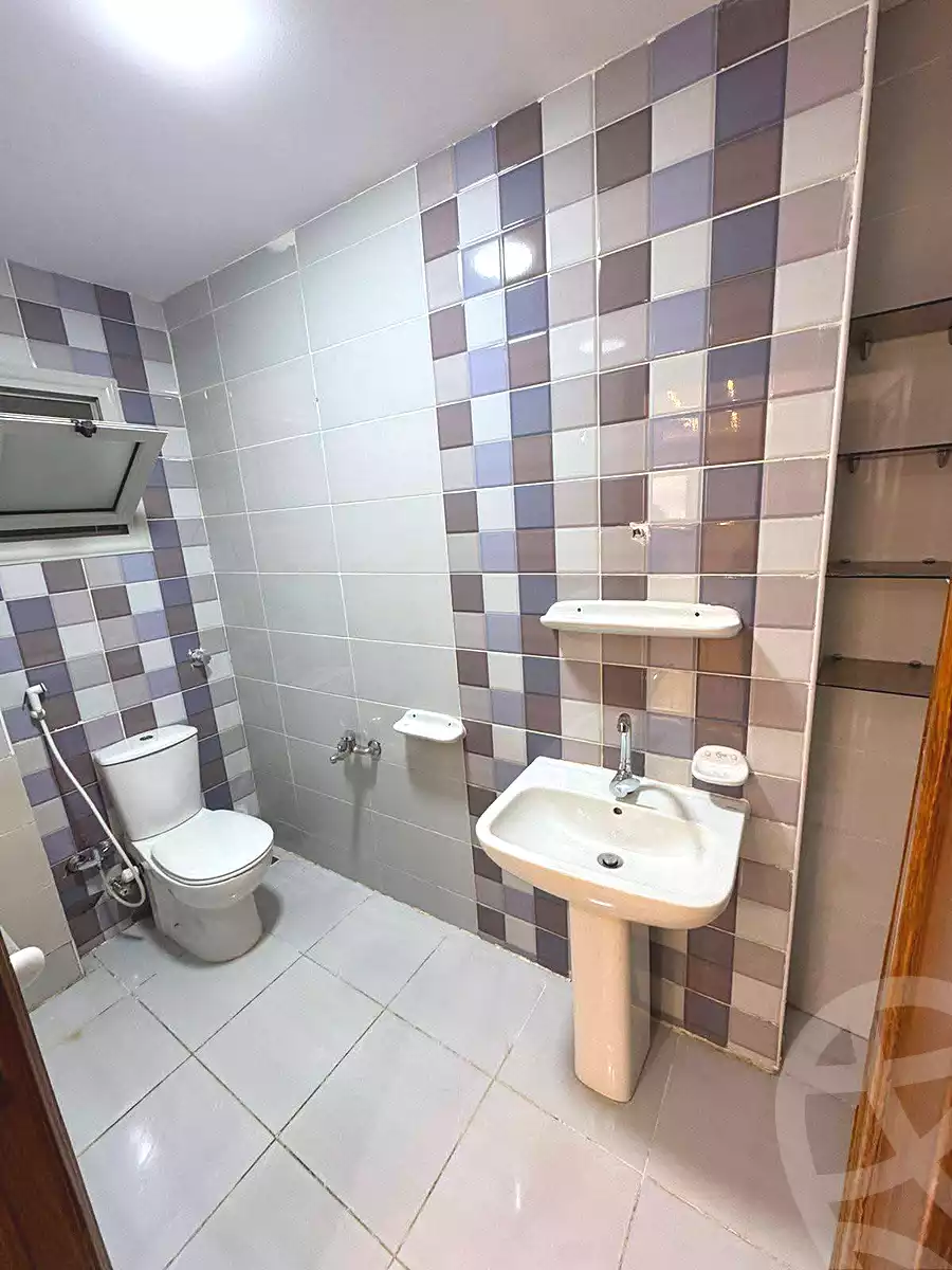 https://aqarmap.com.eg/en/listing/6980073-for-sale-alexandria-sydy-bshr-sydy-bshr-bhry-shr-mhmwd-l-yswy