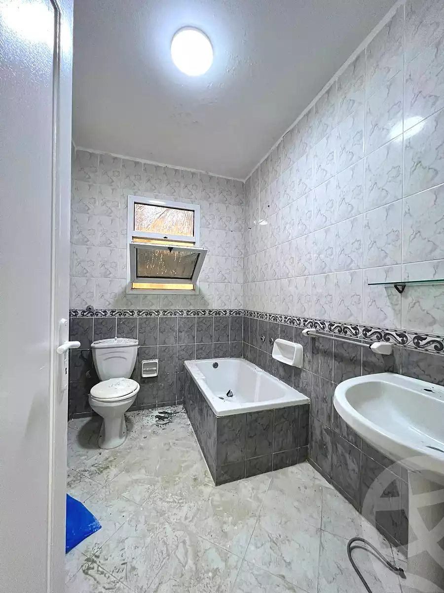 https://aqarmap.com.eg/ar/listing/6980119-for-sale-alexandria-al-agamy-shataa-el-nakheel