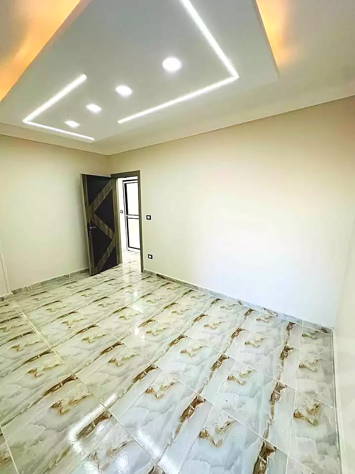 https://aqarmap.com.eg/en/listing/6980270-for-sale-alexandria-lsywf-el-falki