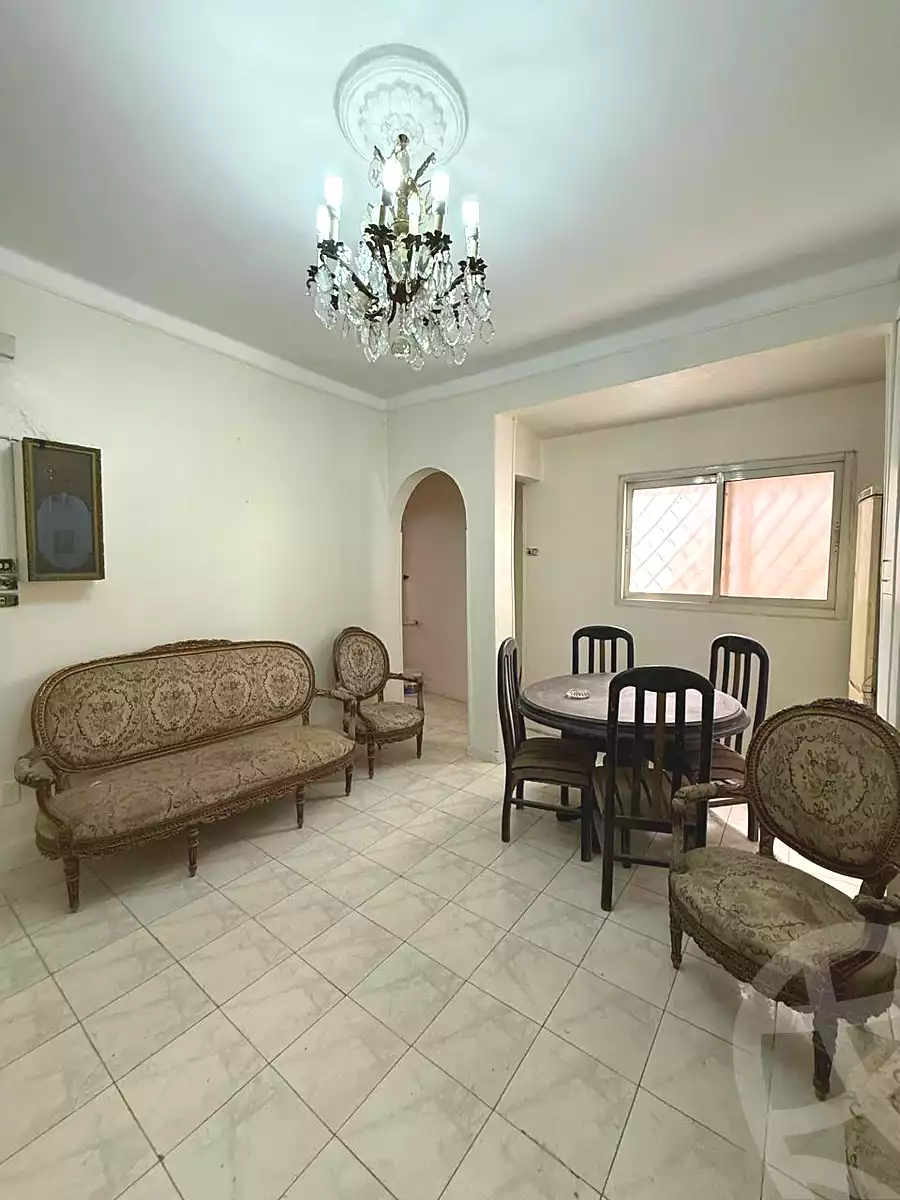 https://aqarmap.com.eg/en/listing/6980712-for-sale-cairo-downtown-abdeen-mohammed-farid-st