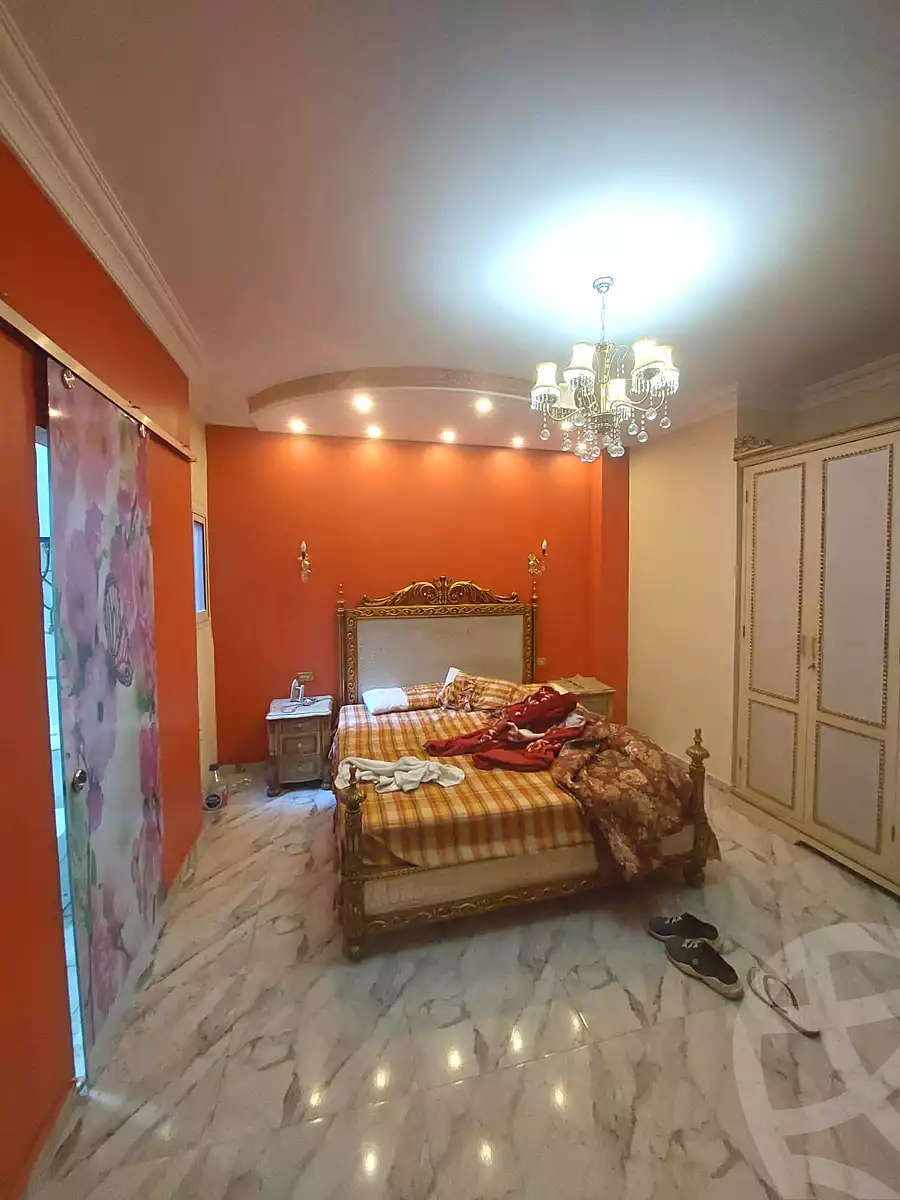 https://aqarmap.com.eg/en/listing/6981315-for-sale-qalyubia-banha-city-banha-city-farid-nada-st