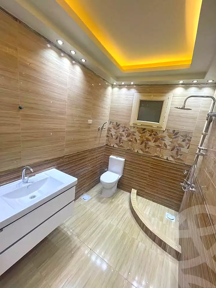 https://aqarmap.com.eg/en/listing/6981425-for-sale-alexandria-al-agamy-lbytsh-bianchiii
