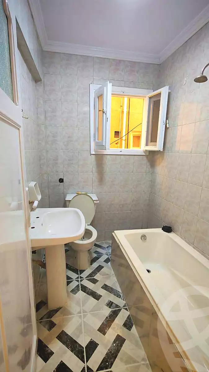 https://aqarmap.com.eg/en/listing/6981831-for-sale-alexandria-al-agamy