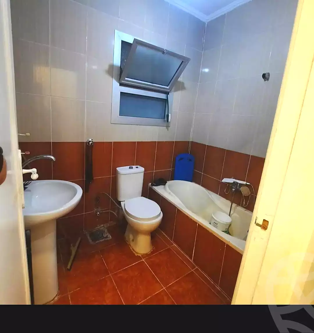 https://aqarmap.com.eg/en/listing/6981835-for-sale-alexandria-al-agamy-el-hanouvel