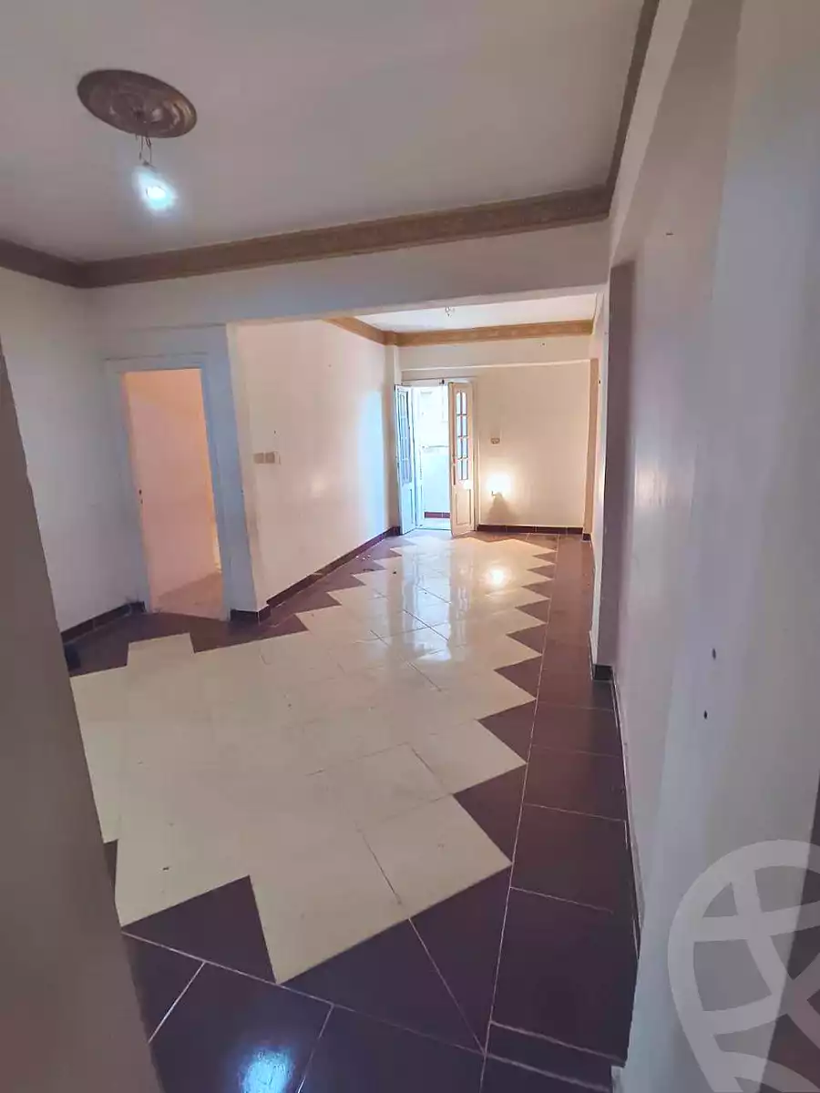 https://aqarmap.com.eg/ar/listing/6982203-for-rent-alexandria-al-agamy-el-hanouvel-el-kholafaa-el-rashdeen-st