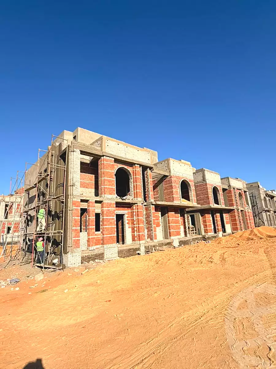 https://aqarmap.com.eg/en/listing/6971265-for-sale-cairo-new-cairo-compounds-zyd-yst