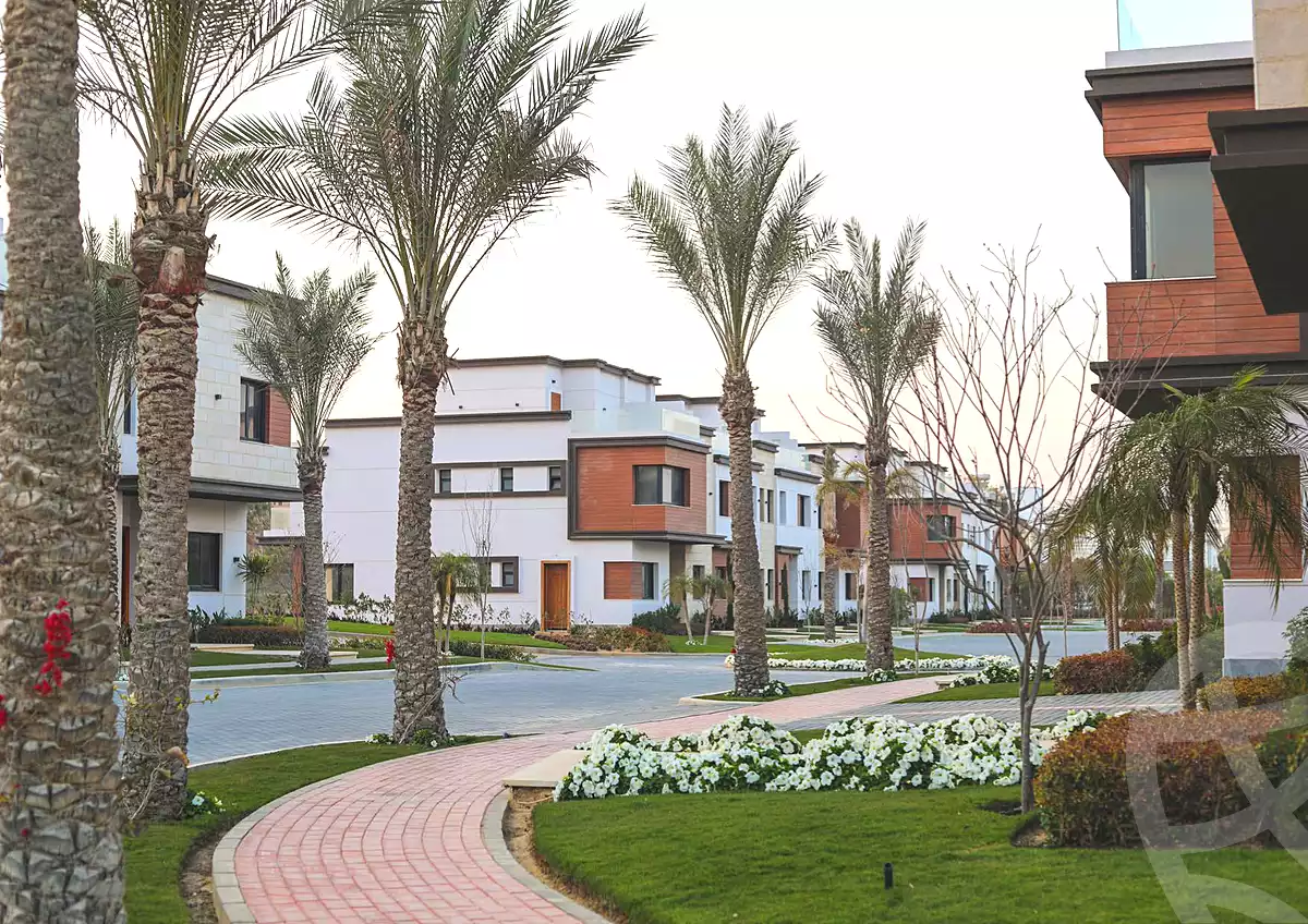 https://aqarmap.com.eg/ar/listing/6982582-for-sale-cairo-new-cairo-compounds-azzar