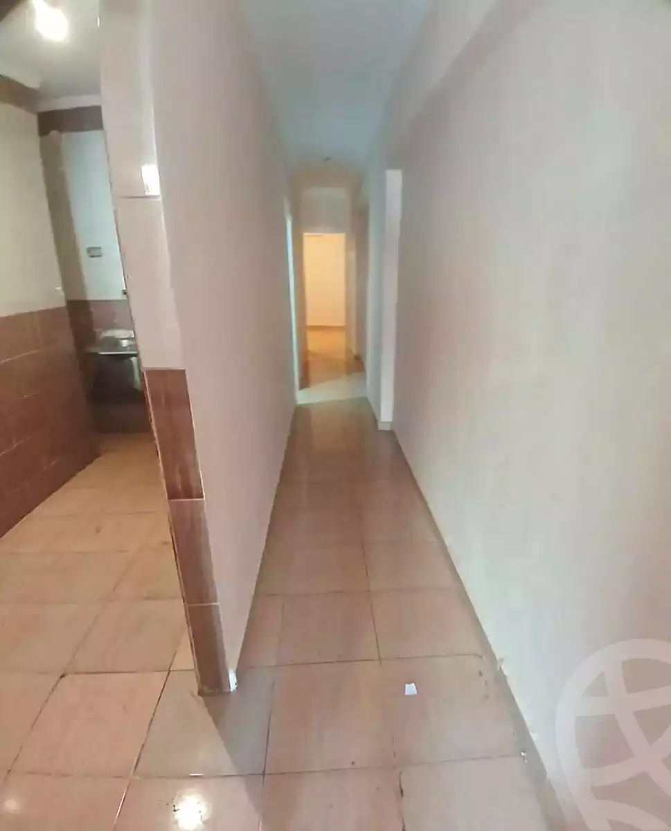 https://aqarmap.com.eg/ar/listing/6983128-for-rent-alexandria-el-asafra-l-sfr-bhry