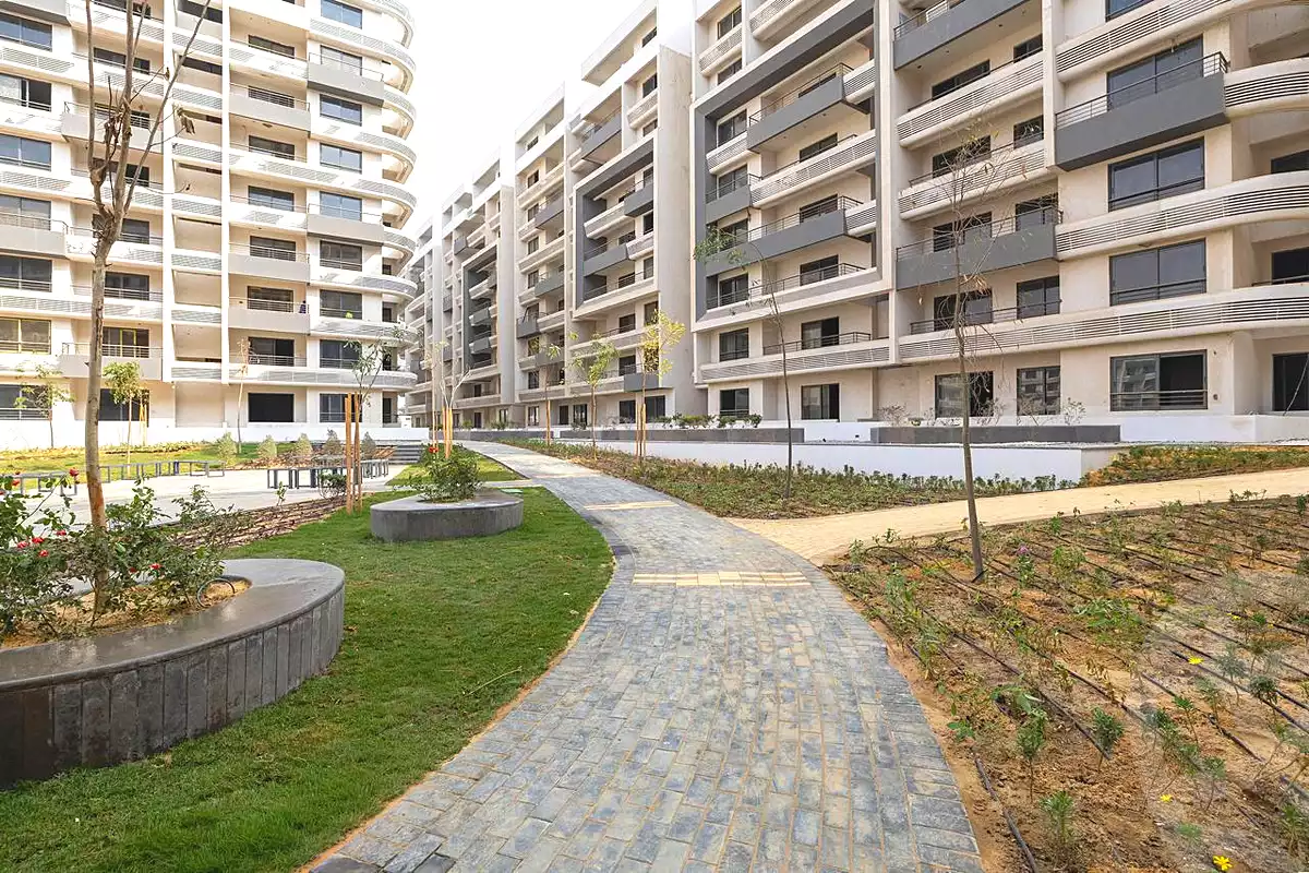 https://aqarmap.com.eg/en/listing/6983165-for-sale-cairo-new-administrative-capital-r7-bwrdwwk