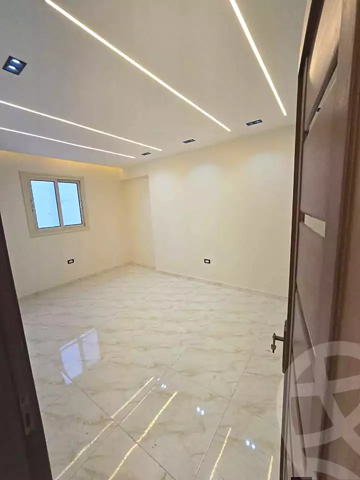 https://aqarmap.com.eg/ar/listing/6982164-for-sale-alexandria-lsywf-el-daraeb-st