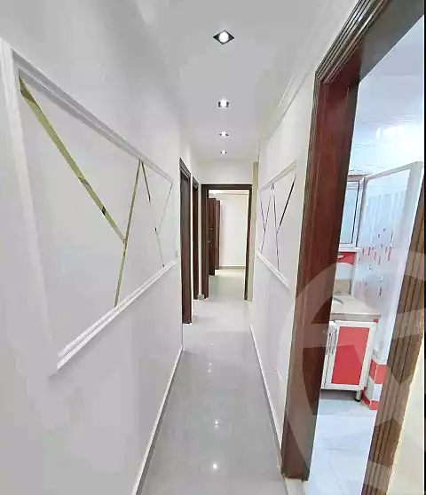 https://aqarmap.com.eg/ar/listing/6984105-for-sale-alexandria-sydy-bshr-sydy-bshr-bhry-street-15