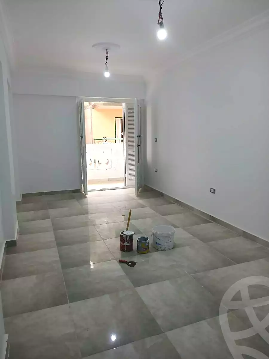 https://aqarmap.com.eg/ar/listing/6984271-for-sale-alexandria-al-agamy-bw-ywsf-hosni-mubarak-st