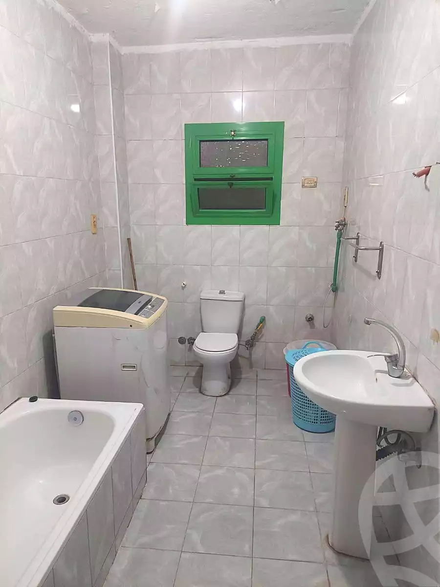 https://aqarmap.com.eg/en/listing/6984449-for-sale-cairo-helwan-ahmed-enci-st