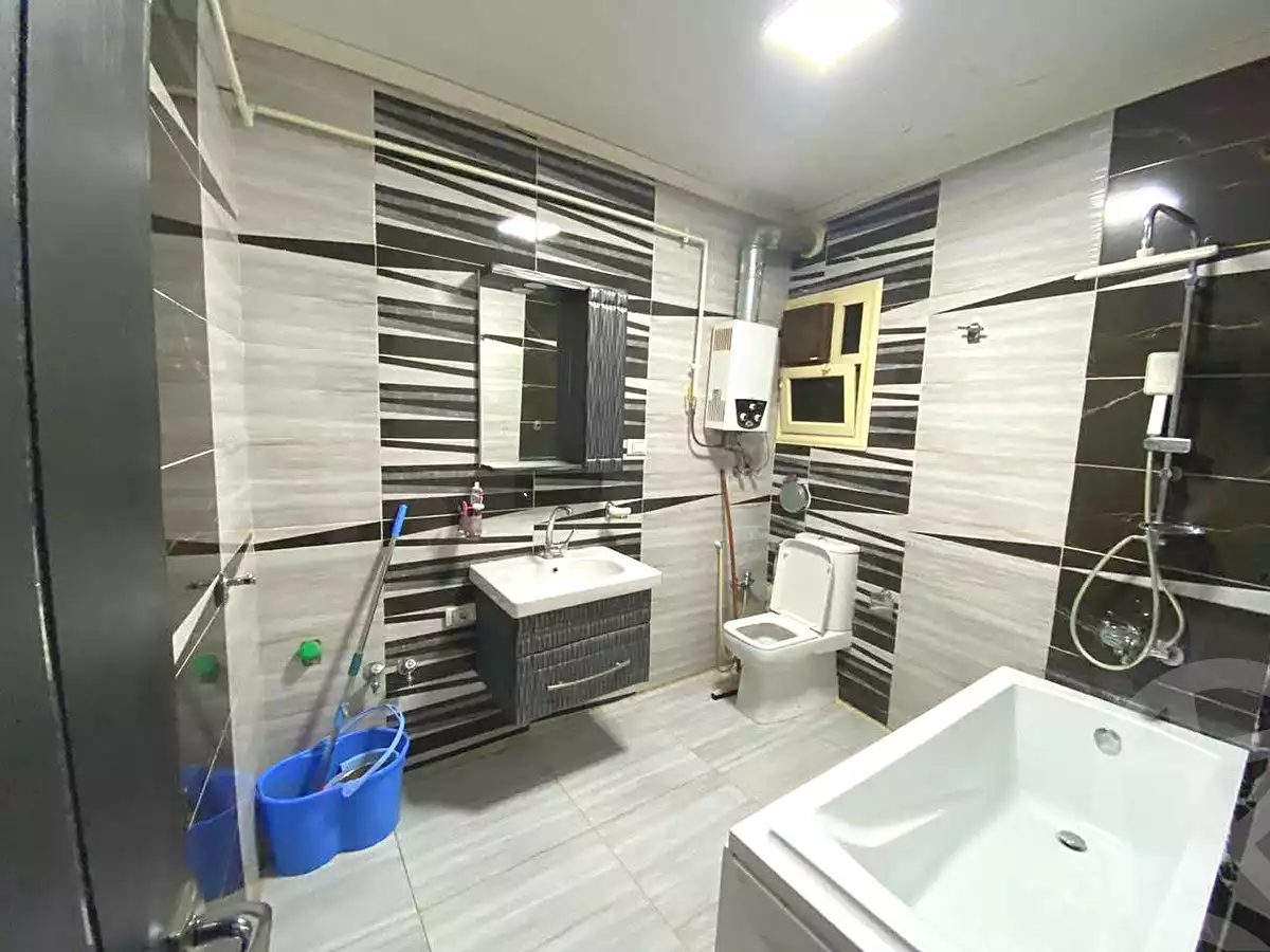 https://aqarmap.com.eg/en/listing/6985909-for-sale-cairo-helwan-hadayek-helwan-nile-corniche-st