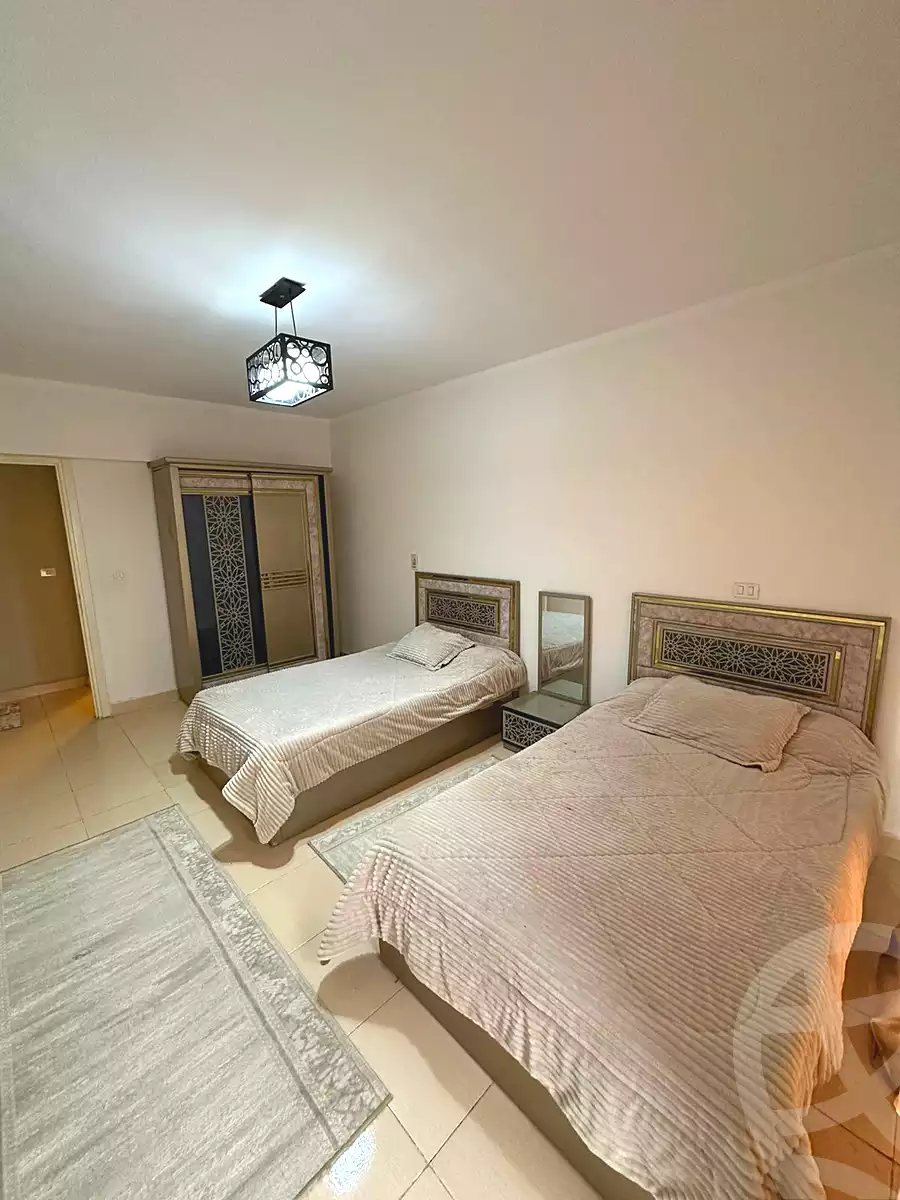https://aqarmap.com.eg/en/listing/6986141-for-rent-cairo-new-cairo-lrhb-city-phase-8