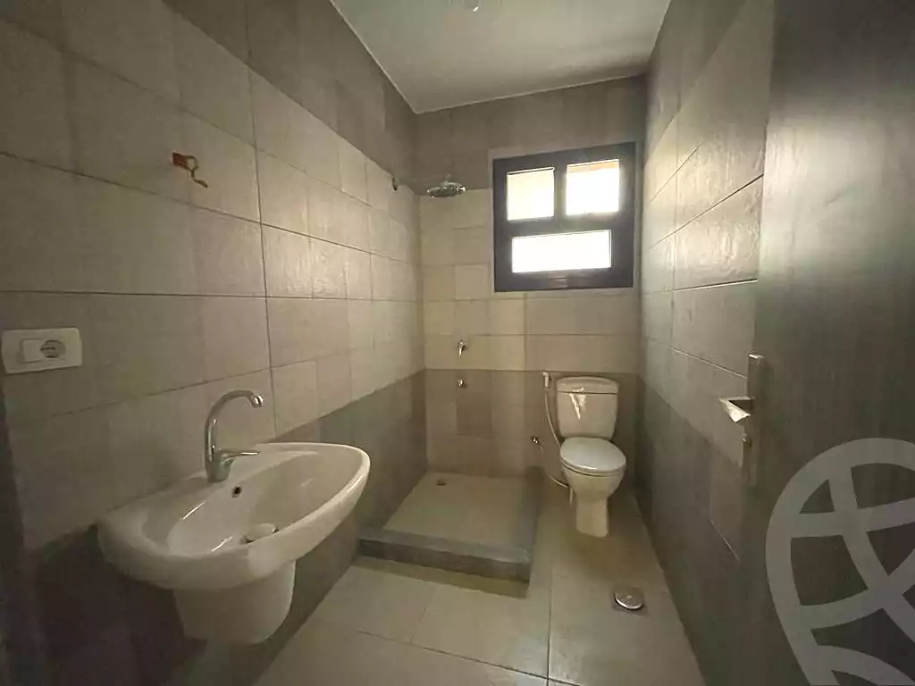 https://aqarmap.com.eg/ar/listing/6986298-for-rent-cairo-new-cairo-compounds-azad