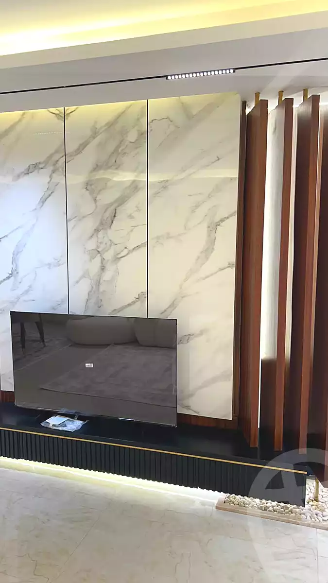 https://aqarmap.com.eg/en/listing/6986585-for-rent-cairo-new-cairo-compounds-hyde-park-centre-ville-hyde-park