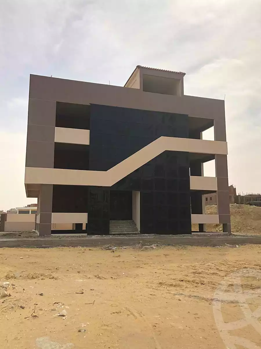https://aqarmap.com.eg/ar/listing/6986667-for-sale-cairo-6th-of-october-el-wahatt-road