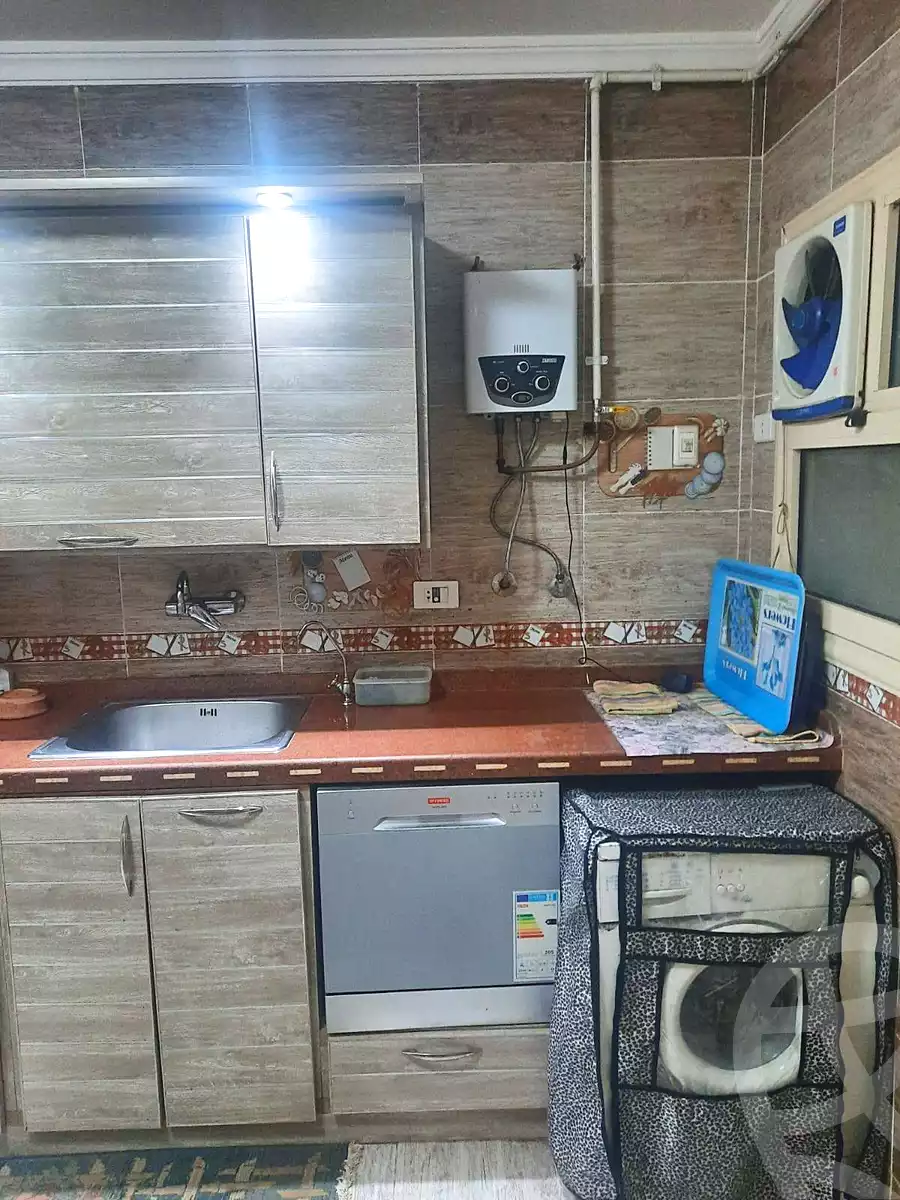 https://aqarmap.com.eg/en/listing/6987131-for-sale-alexandria-el-montazah-el-malek-st