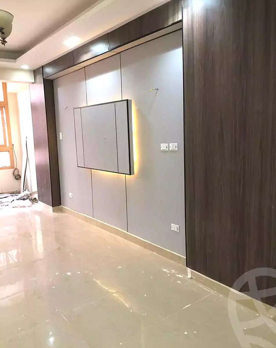 https://aqarmap.com.eg/ar/listing/6987770-for-sale-cairo-el-haram-el-lebeny-soltan-khattab-st