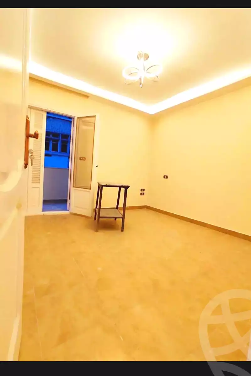 https://aqarmap.com.eg/ar/listing/6986166-for-sale-alexandria-sydy-bshr-sydy-bshr-bhry-khalil-hamada-st