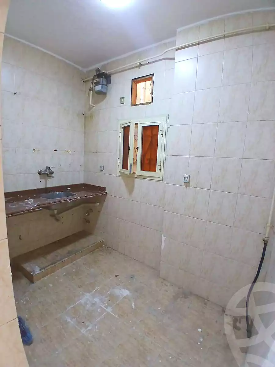 https://aqarmap.com.eg/ar/listing/6988113-for-sale-alexandria-al-agamy-lbytsh-ain-shams-st