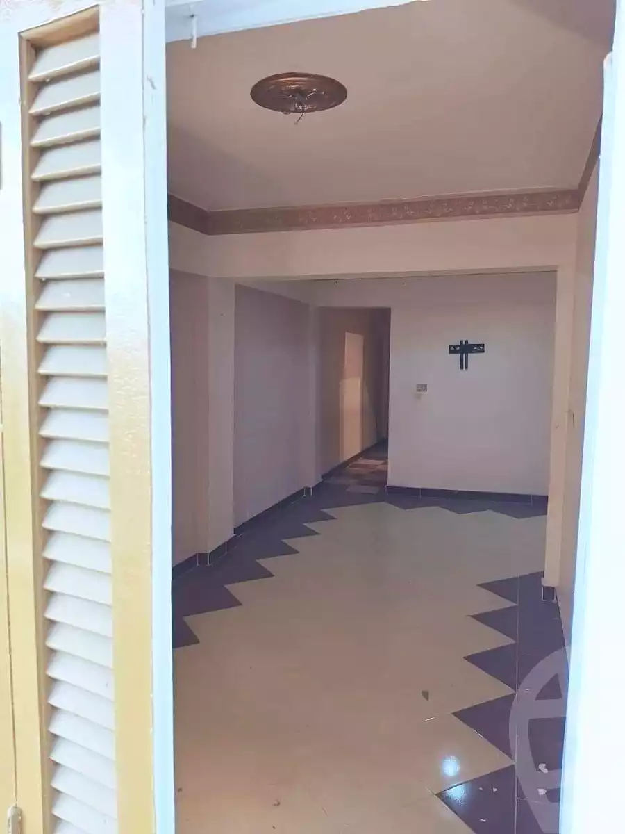 https://aqarmap.com.eg/ar/listing/6988313-for-rent-alexandria-al-agamy-el-hanouvel-el-kholafaa-el-rashdeen-st