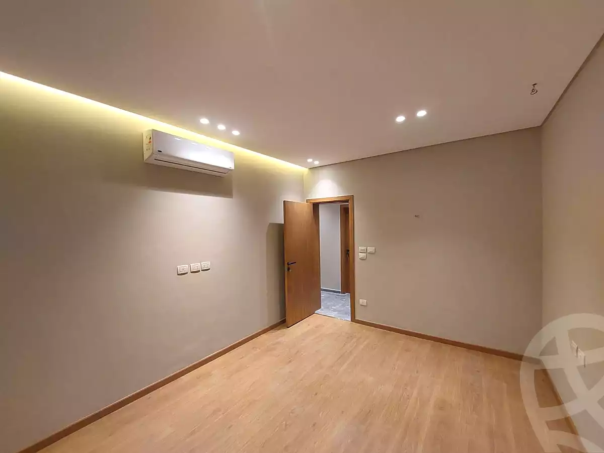 https://aqarmap.com.eg/ar/listing/6989175-for-rent-cairo-new-cairo-compounds-district-5-club-residence-apartments-district-5