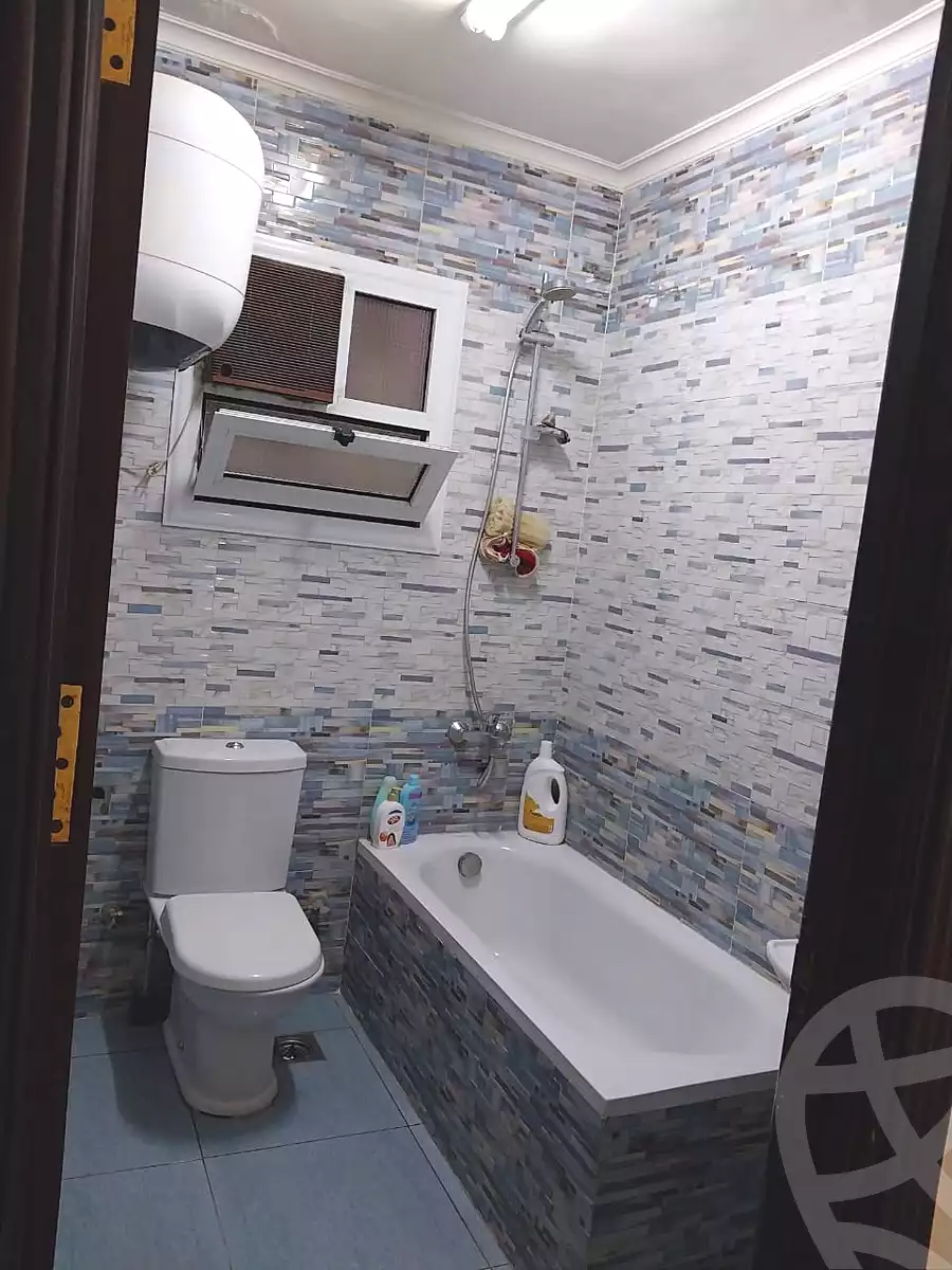https://aqarmap.com.eg/en/listing/6989379-for-sale-cairo-faisal-kafr-tohormos-queen-nazli-st