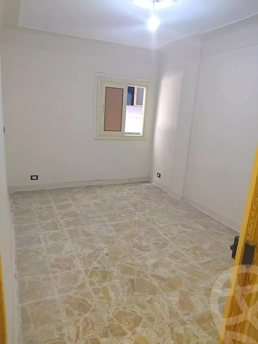 https://aqarmap.com.eg/ar/listing/6989745-for-sale-alexandria-sydy-bshr-sydy-bshr-bhry-shr-khld-bn-lwlyd