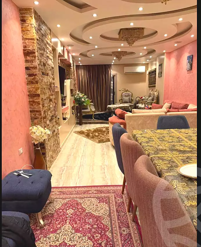 https://aqarmap.com.eg/ar/listing/6990132-for-sale-cairo-helwan-helwan-el-sharkeya-heidar-st
