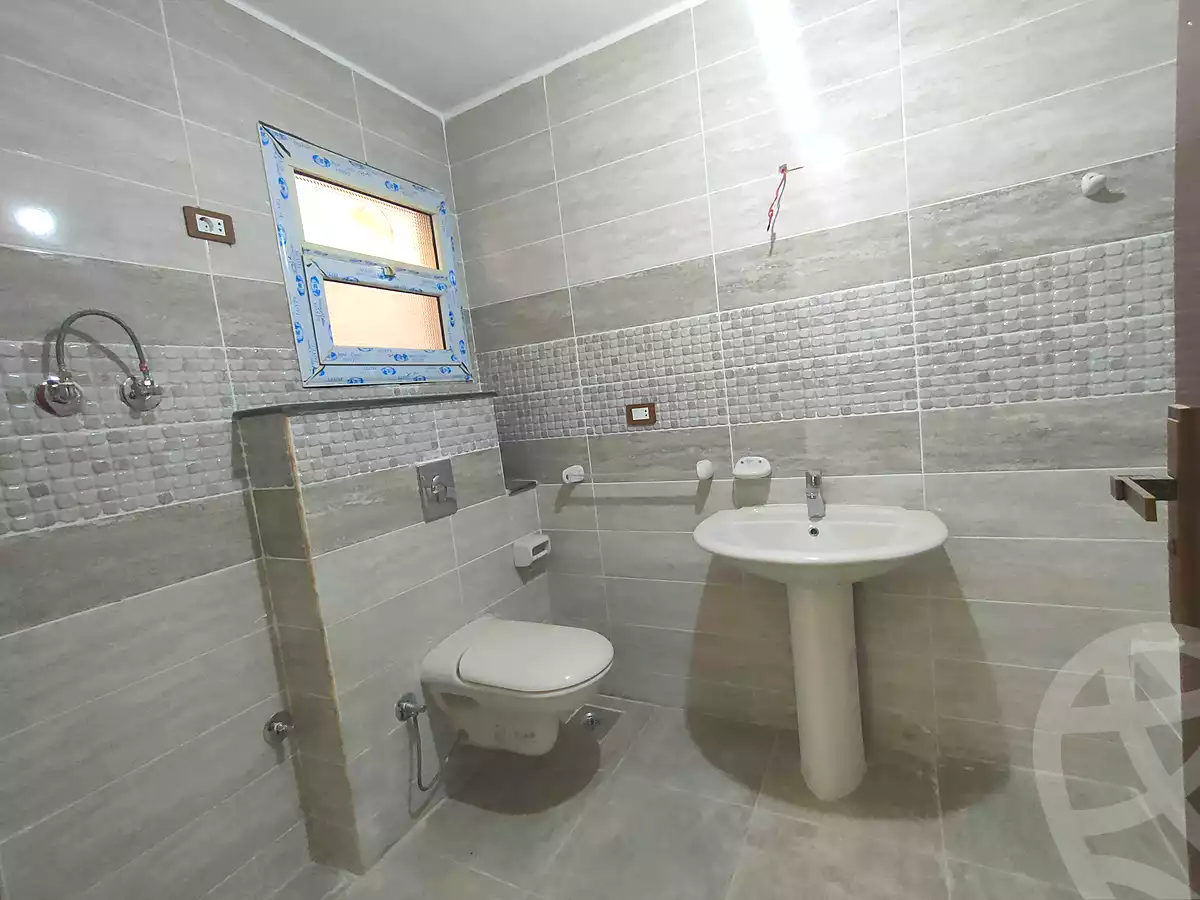 https://aqarmap.com.eg/ar/listing/6990158-for-rent-cairo-new-cairo-ganob-el-akadamiya-south-academy-g-fatma-el-youssef-st
