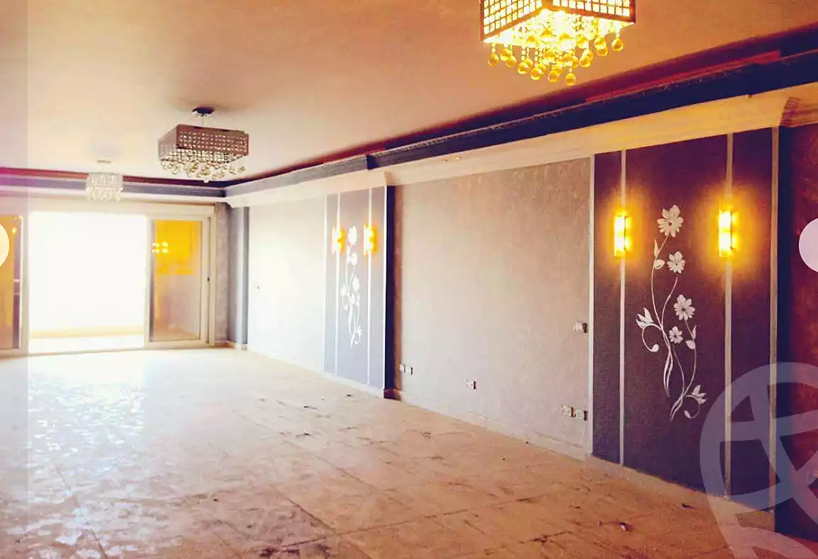 https://aqarmap.com.eg/ar/listing/6990181-for-sale-cairo-helwan-hadayek-helwan-nile-corniche-st