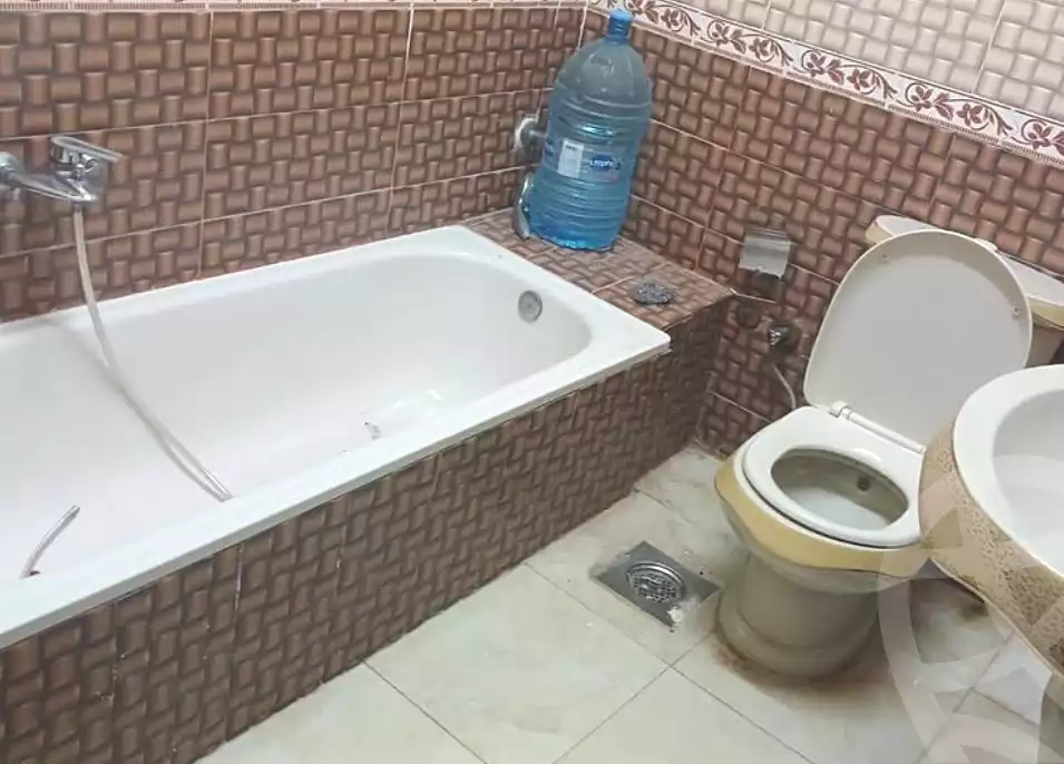 https://aqarmap.com.eg/ar/listing/6990192-for-sale-cairo-15th-of-may-family-housing