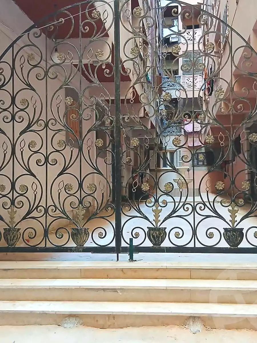 https://aqarmap.com.eg/ar/listing/6988530-for-sale-alexandria-al-agamy-el-hanouvel