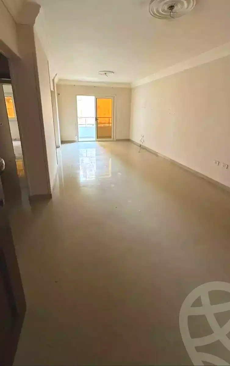 https://aqarmap.com.eg/ar/listing/6990525-for-sale-alexandria-ganaklis-shr-mrtdy-bsh