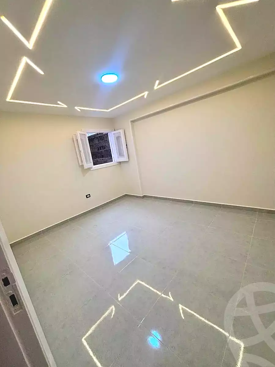https://aqarmap.com.eg/ar/listing/6990745-for-sale-alexandria-sydy-bshr-sydy-bshr-bhry