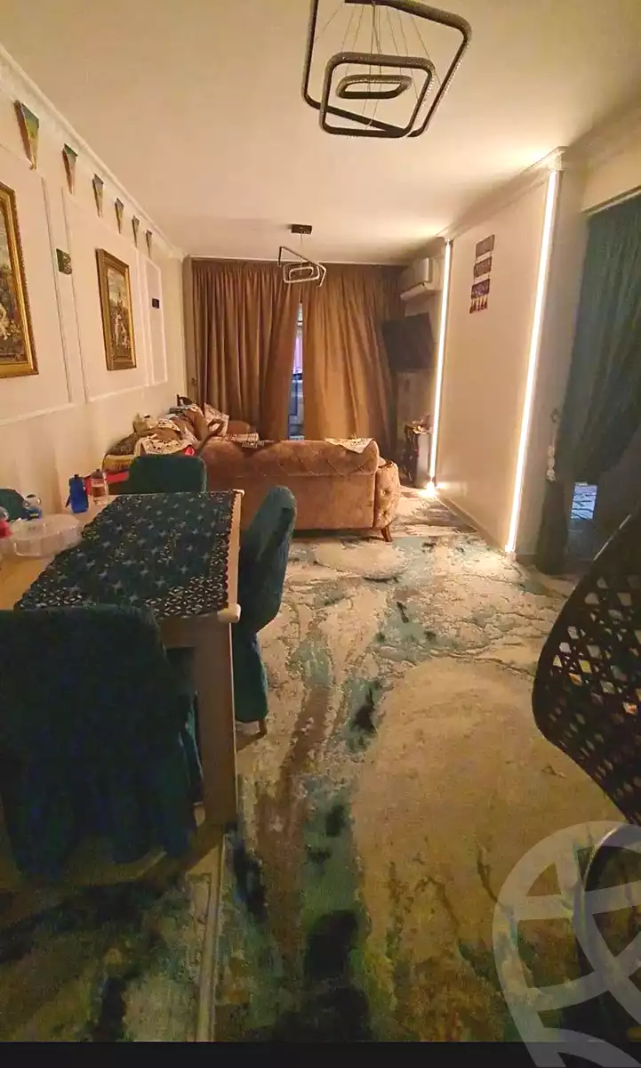 https://aqarmap.com.eg/ar/listing/6990805-for-sale-alexandria-moharram-bey-kanal-al-mahmoudeya-al-bahri-st