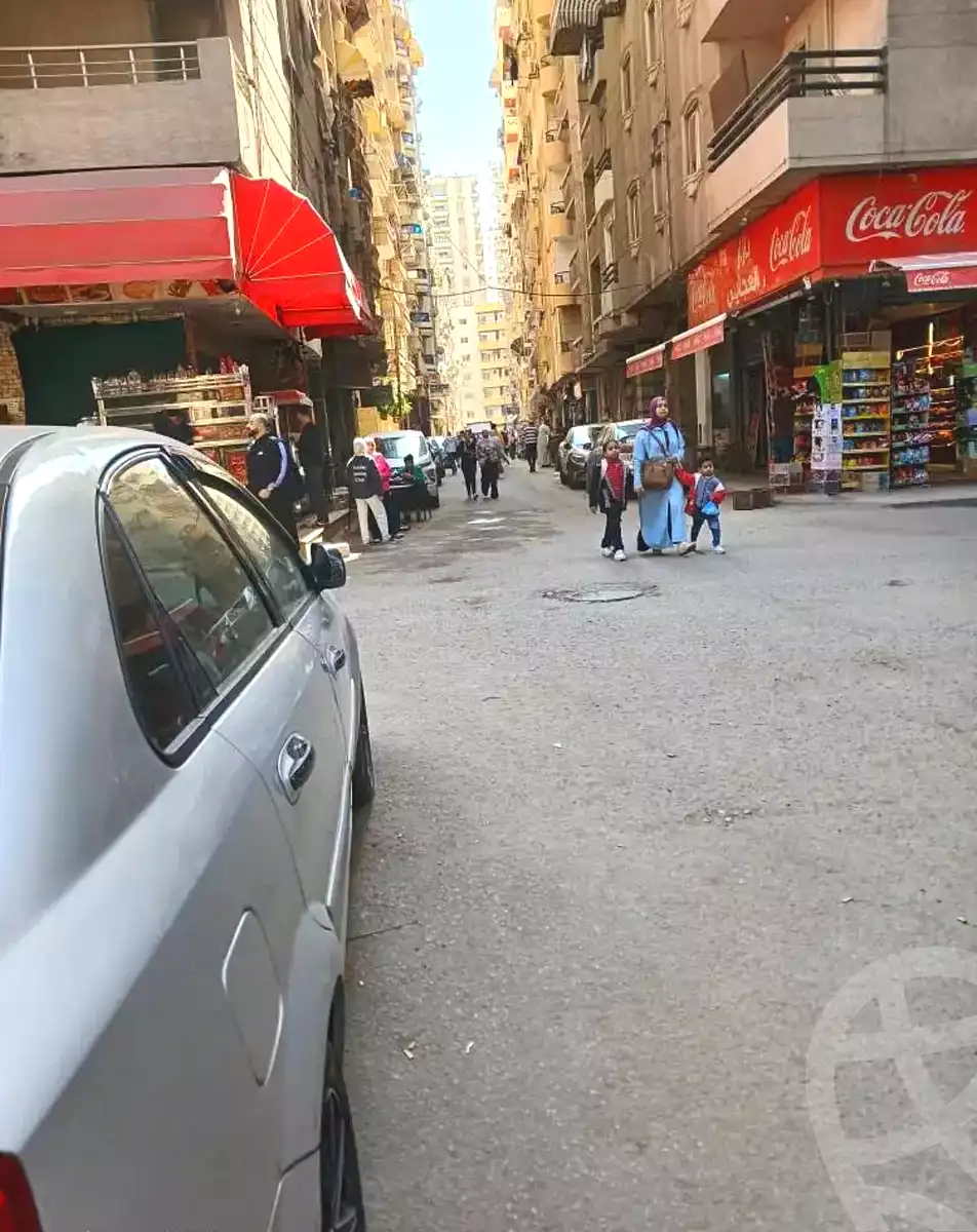 https://aqarmap.com.eg/ar/listing/6990942-for-sale-alexandria-el-asafra-ahmed-al-abany-st