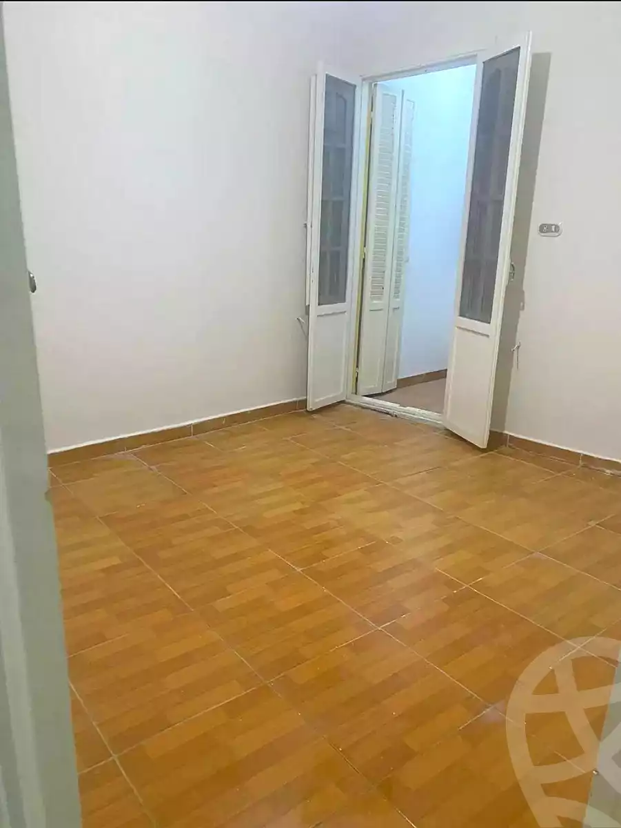 https://aqarmap.com.eg/ar/listing/6991010-for-sale-alexandria-sydy-bshr