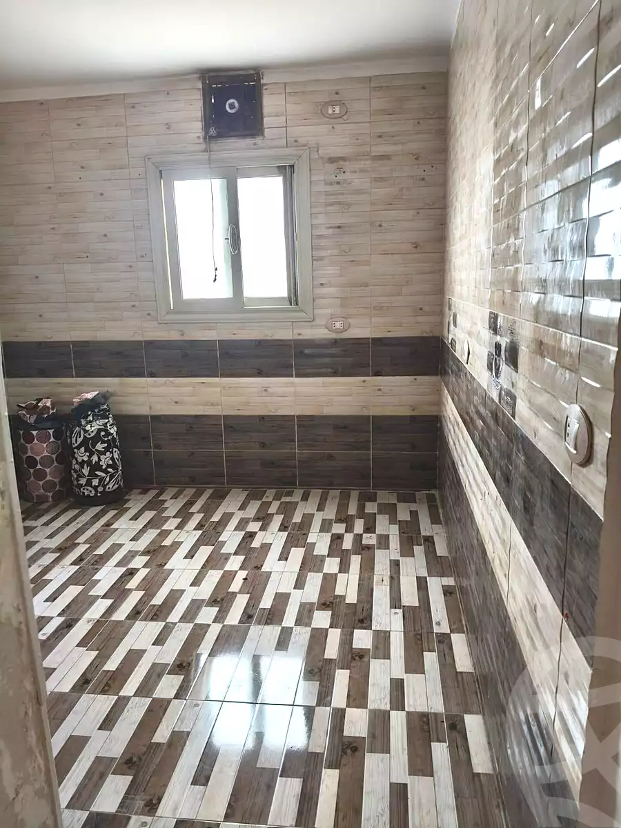 https://aqarmap.com.eg/ar/listing/6991065-for-sale-cairo-helwan-el-shareaa-el-sharby-st