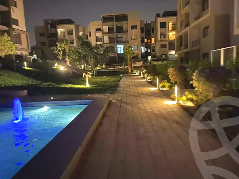 https://aqarmap.com.eg/ar/listing/6991178-for-sale-cairo-new-cairo-compounds-fifth-square