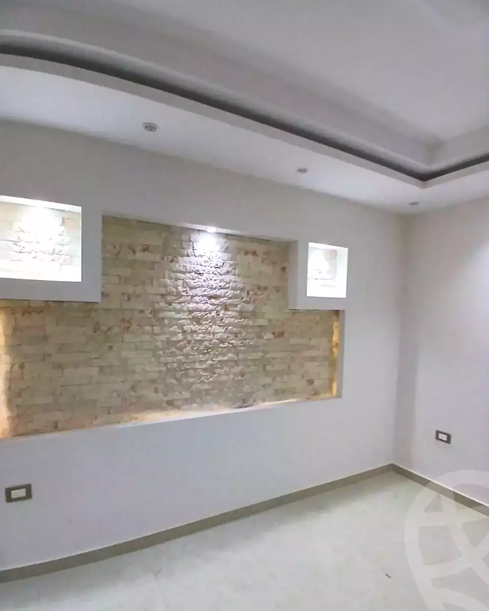 https://aqarmap.com.eg/en/listing/6991459-for-sale-alexandria-el-mandara-alex-el-mandara-bahri-sidi-kamal-st