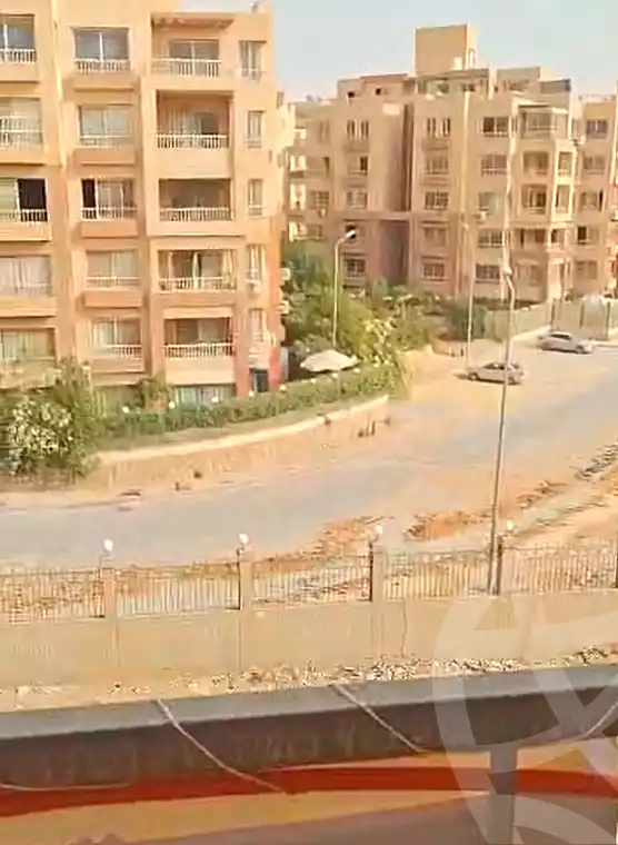 https://aqarmap.com.eg/ar/listing/6897926-for-sale-cairo-6th-of-october-el-tawsaat-el-shamalya-lhy-300