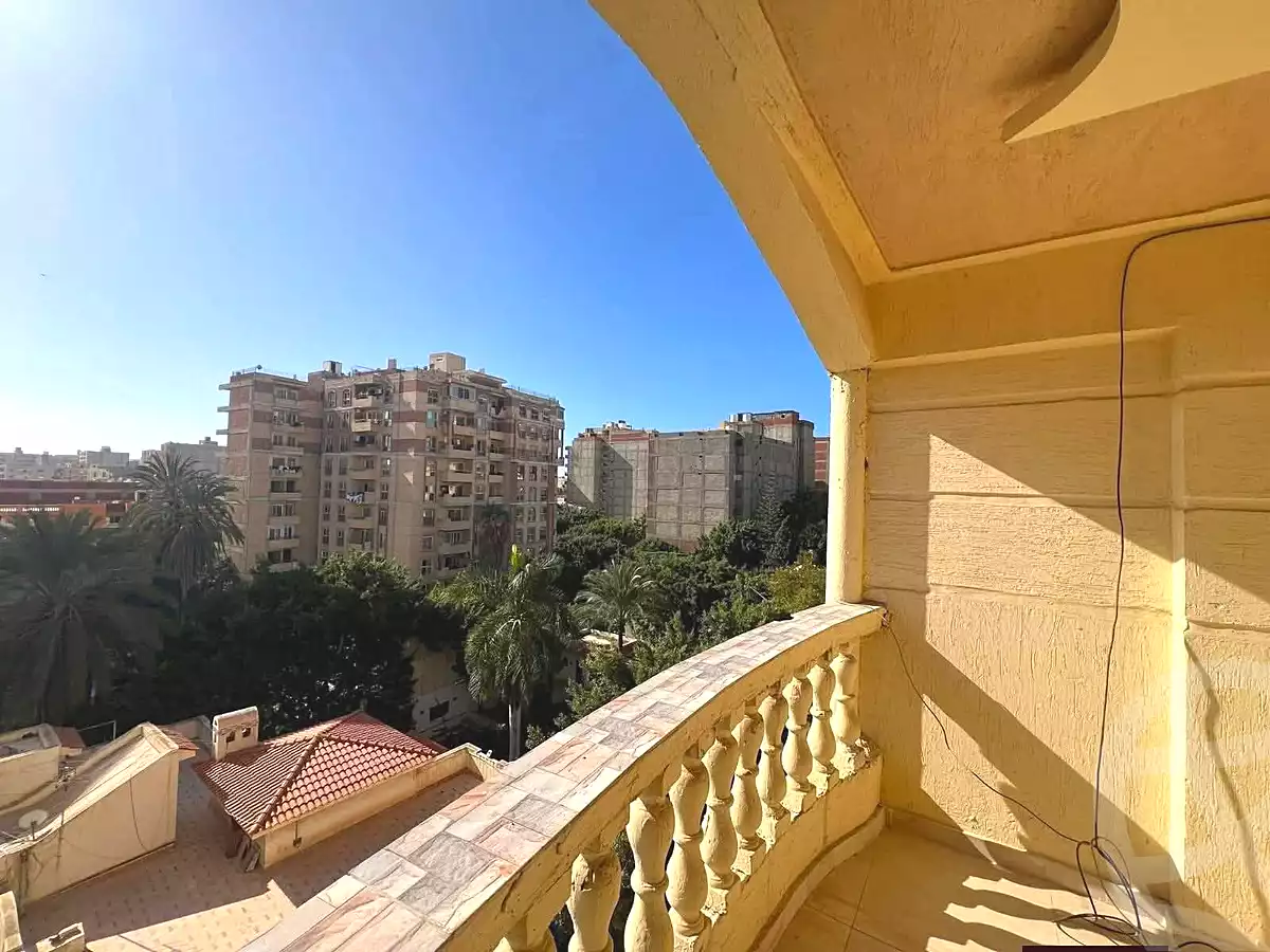https://aqarmap.com.eg/en/listing/6991841-for-sale-alexandria-al-agamy-lbytsh-bianchiii